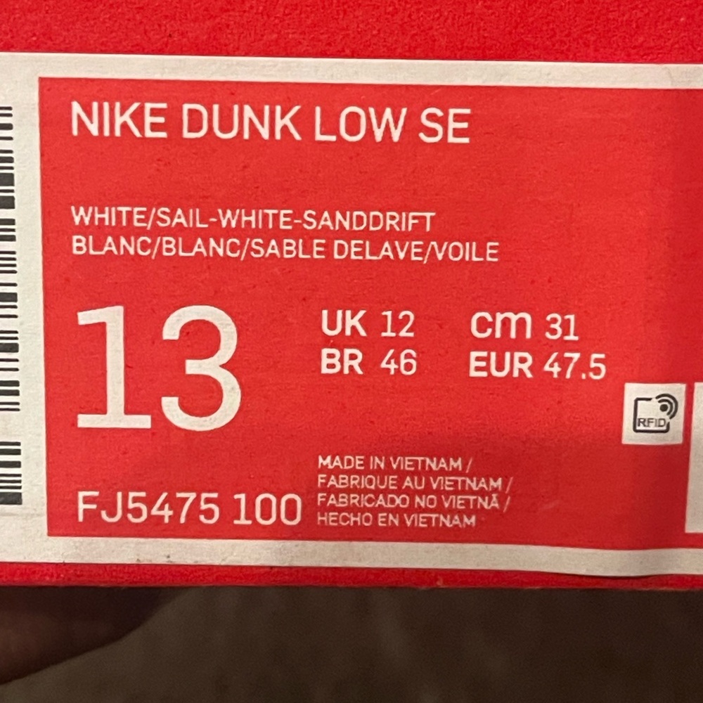 Nike Dunk Low SE in White and Sanddrift